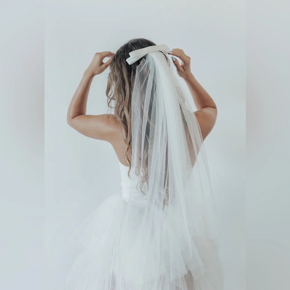 Short Wedding Veil Bowknot